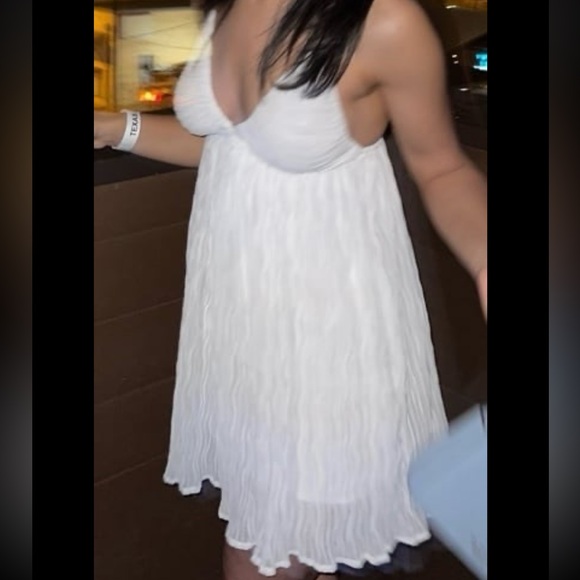 White strappy dress - Picture 7 of 10